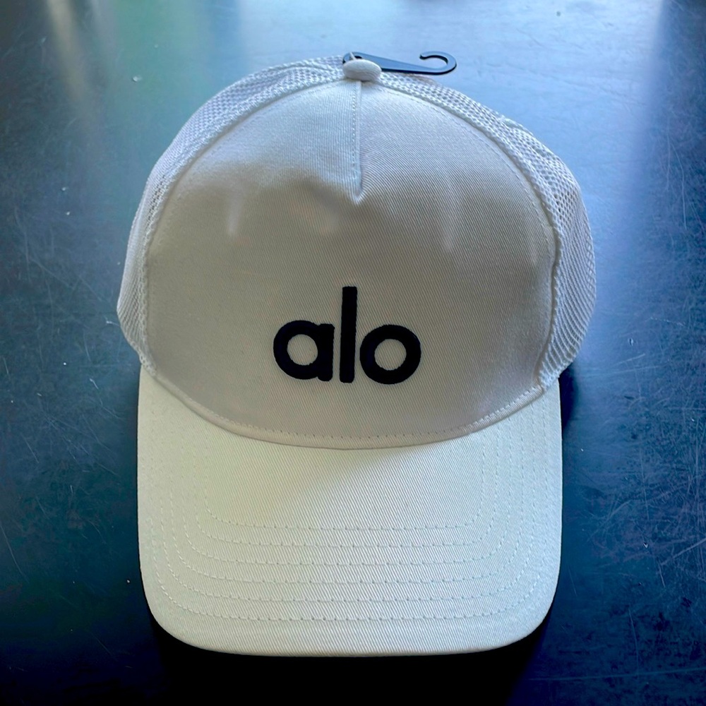 BNWT ALO UNISEX DISTRICT WHITE / BLACK TRUCKER HAT CURRENTLY SELLING AT $93